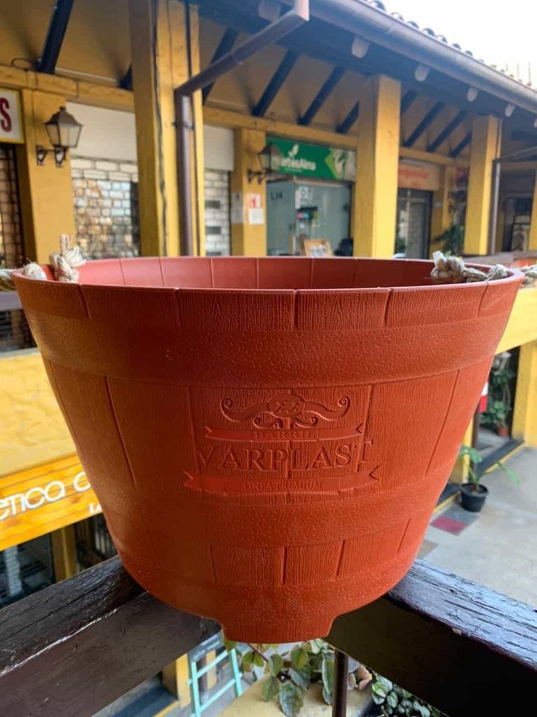 Macetero Modelo Barril Color Terracota 52 cm
